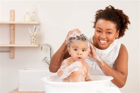 The Therapeutic Benefits of Baby Magic Bath Wash for Both Baby and Parent